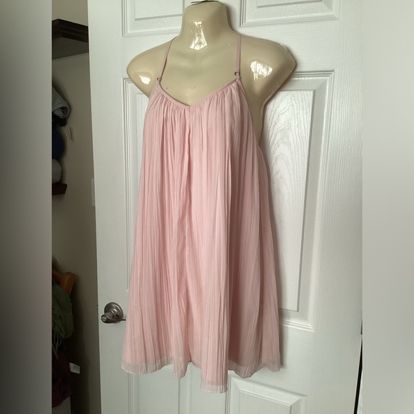 Abercrombie & Fitch Dresses & Skirts - 💗 Abercrombie chiffon pleated mini dress XS EUC